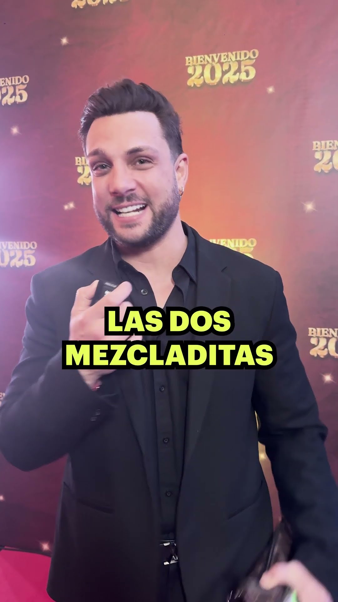 ¿Familia o amigos? ¿Cómo celebran los famosos en Año Nuevo? #Bienvenido2025 ?