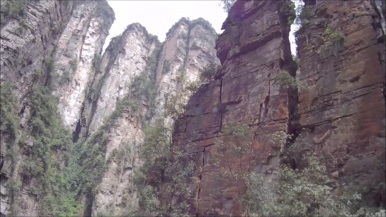 Banshee Dreaming - Drone flying in the Avatar Mountains!