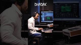 Dhadak piano music 🎹 #musicretouch #instrumental