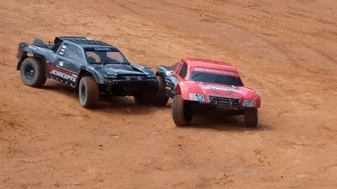 T-RCE Slash & SC10 4x4 :: Racing Highlights