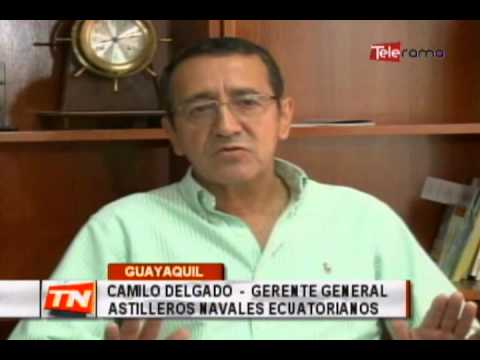 Un muerto tras incendio de buque en base naval sur