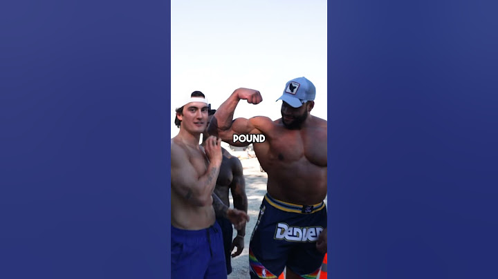 Construction vs Bodybuilder (Bench Competition)