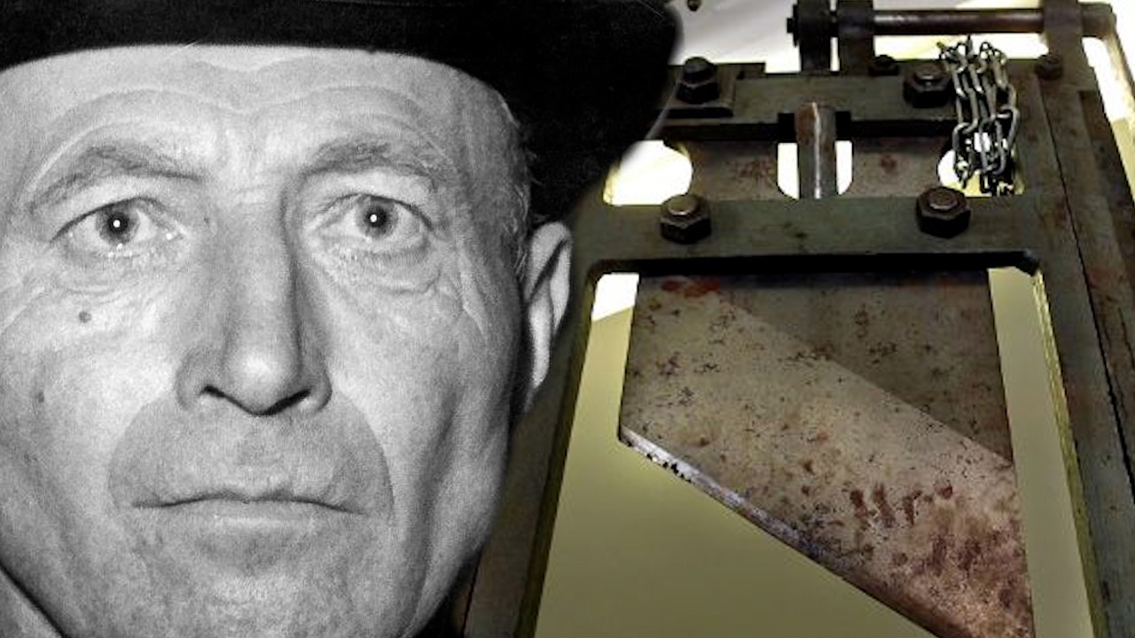 Иоганн Райххарт, нацистский палач, и фальбайль, немецкая гильотина.