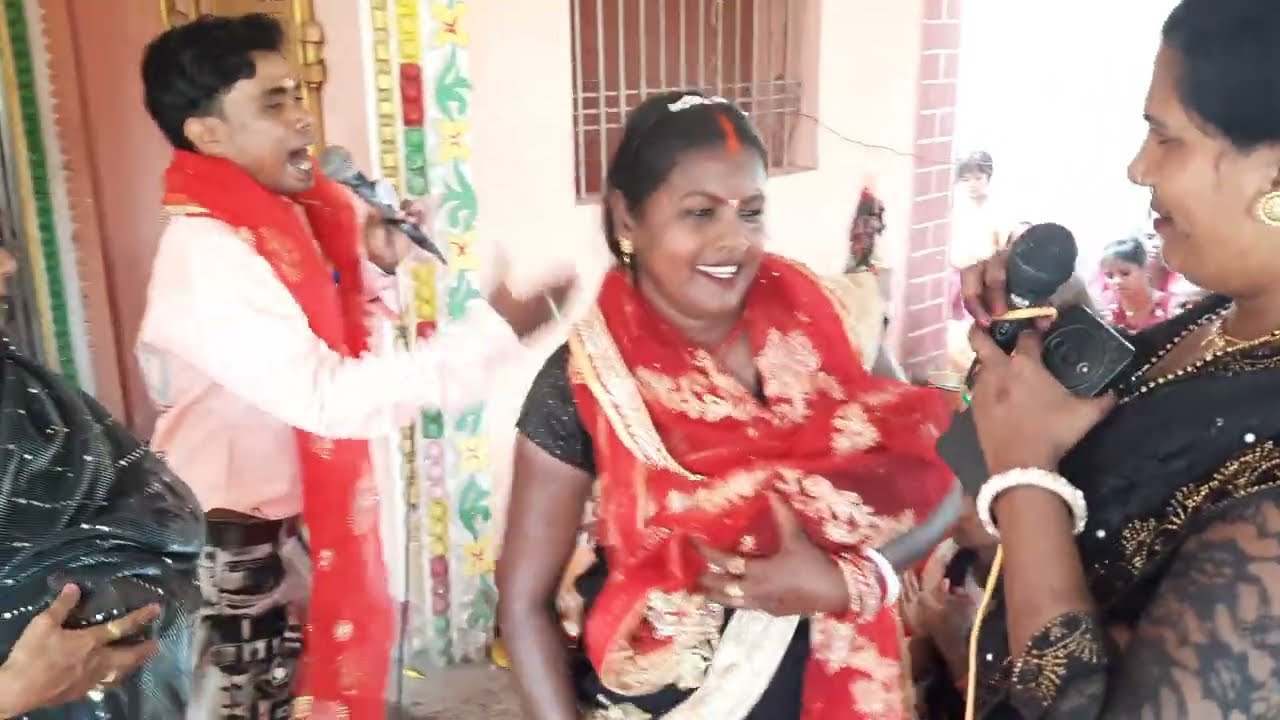 देखिए छोटी बच्ची भी नाचने लगी 😱😱🔥🔥 #shivcharchabhajan #shivcharchakagaana #shivcharcha #शिवगुरु