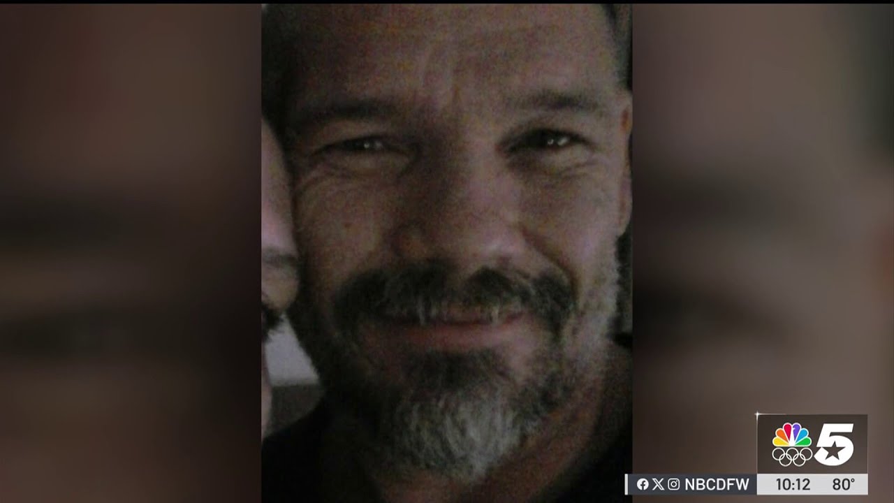 Man rescued from mobile home fire - YouTube