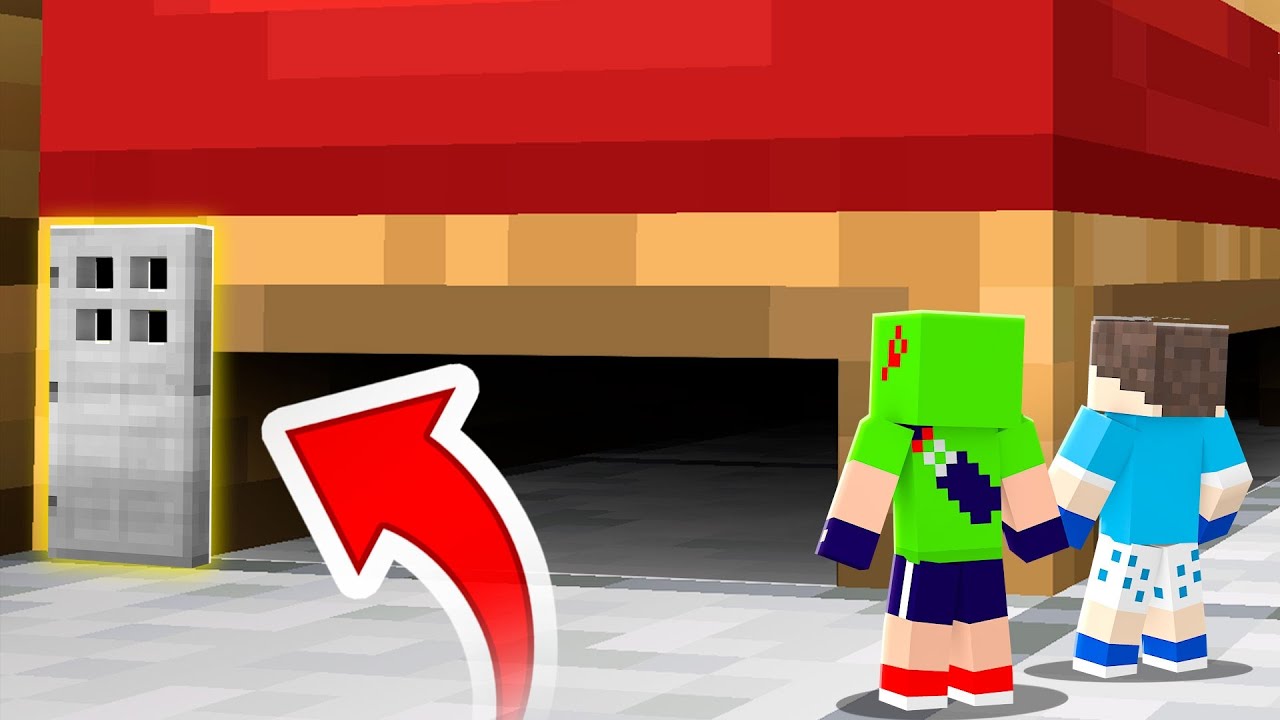 Мы залезли под кровать гиганта в Minecraft!!