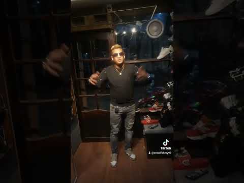 ولا صحبه ولا شله دول طلعوا في الاخر اصنام طلعت تليفوني فضلت امسح يابا في ارقام م