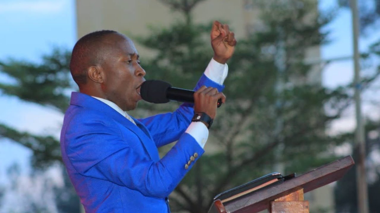 SOMO. AMKA KABLA YA KUCHAGUA - SEMINA YA VIJANA - Ev. Albert Byenda - Jpili 03/11/2019