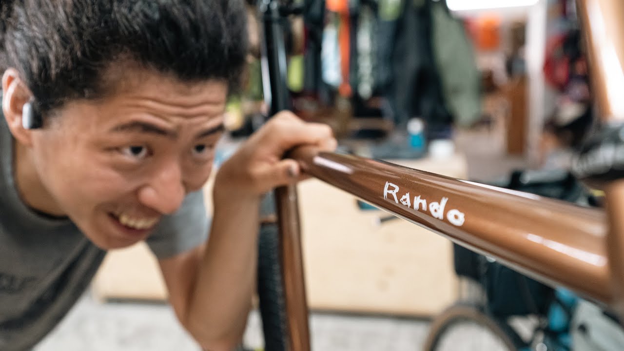 The nitty-gritty of painting a bicycle frame - YouTube
