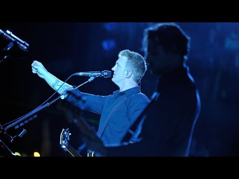 Queens Of The Stone Age - A Song For The Dead At Reading 2014