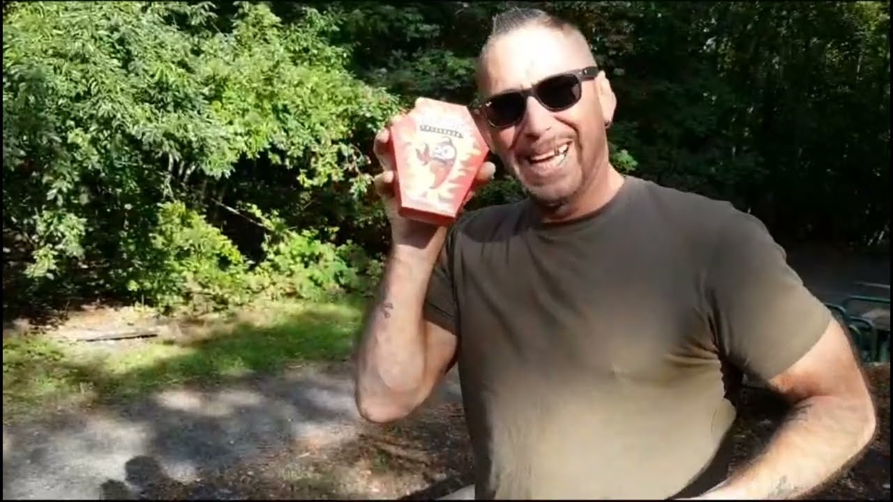 Playboy51 probiert schärfsten Chip der Welt I Hot Chip I 