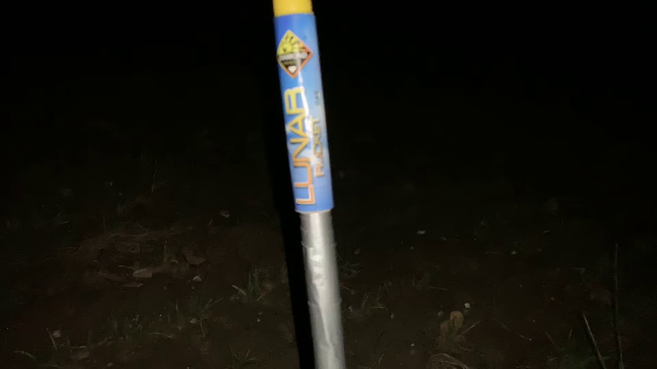 Luna Rocket Dimond Fireworks’s - YouTube
