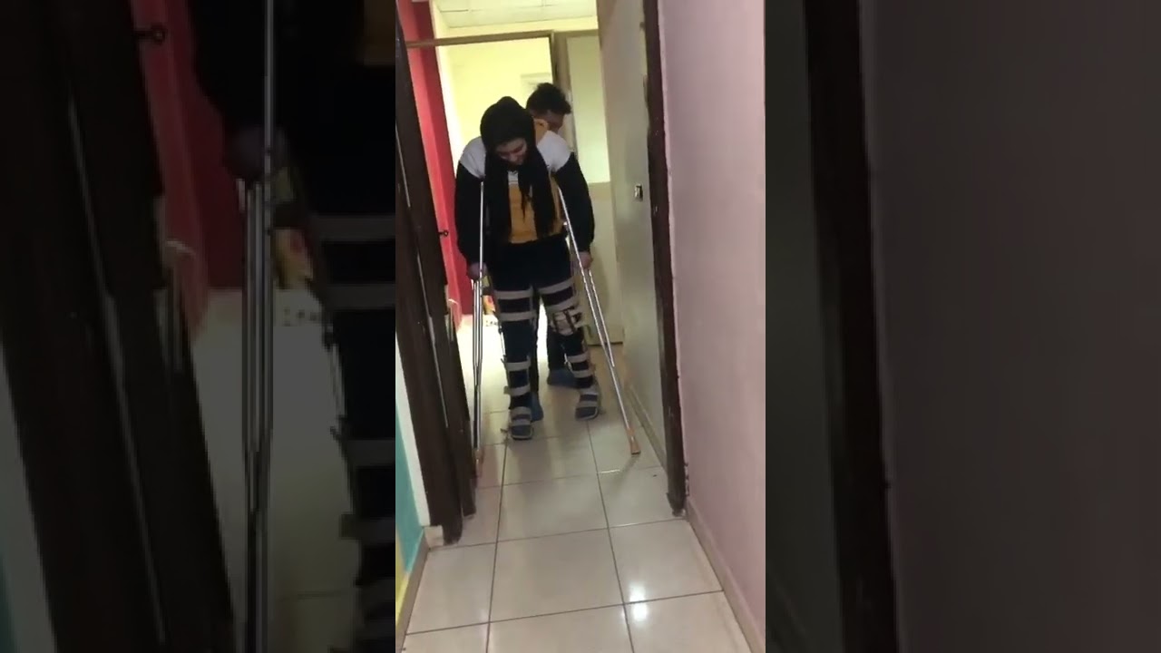 حالة قطع في النخاع الشوكي بعد العلاج ٣ شهور تتحرك بفضل الله مع الدكتورة رانيا السيد عبد العليم