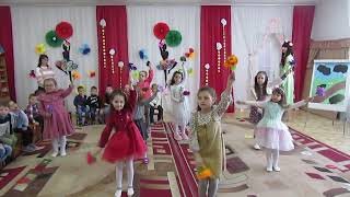 Танець дівчат з квітами / різновікова група, 2023