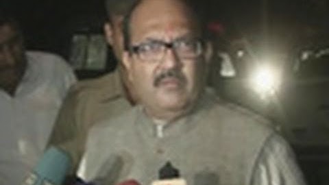 "Who is Papa of this CD?" asks Amar Singh