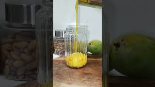 “Bas 2 minute me ready hone wali ye mango smoothie aapko pura cool kar degi 🧊🥭 Let’s get started!”