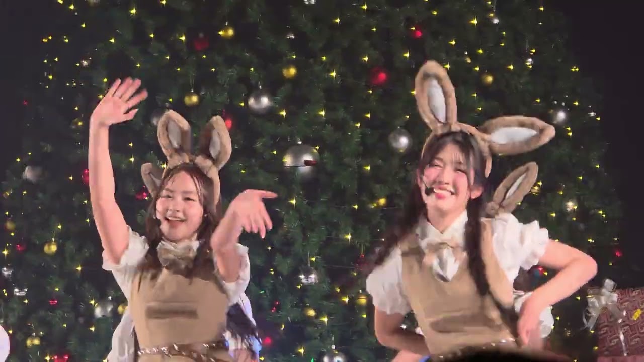 Hotei Sokudo to Yuuetsukan : BNK48 & CGM48 Christmas Festival 2025 Kangaroo Village 19/12/2025