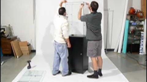FRCTWRBK Display Case Set Up | Product Assembly | Displays2go®