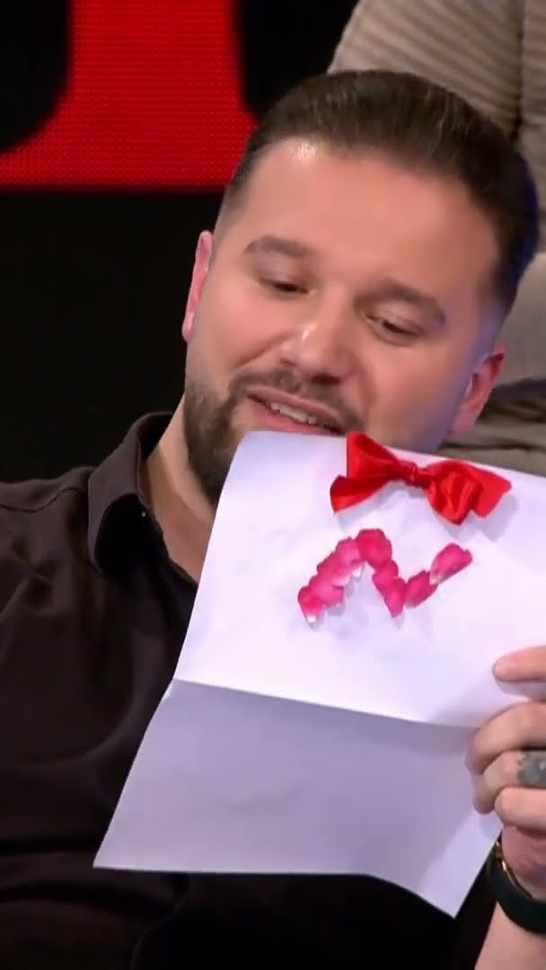 “S’të premtoj yjet por...” Albi letër Ndeluenës, ajo emocionohet