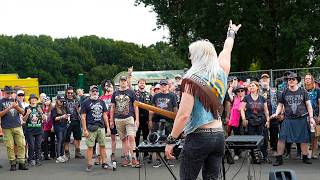 German Metalheads Start To Sing When I Play This Song About Wacken @DovydasMusic