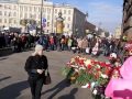 2017.04.04 Петербург, метро Технологический институт,  скорбящие люди и цветы