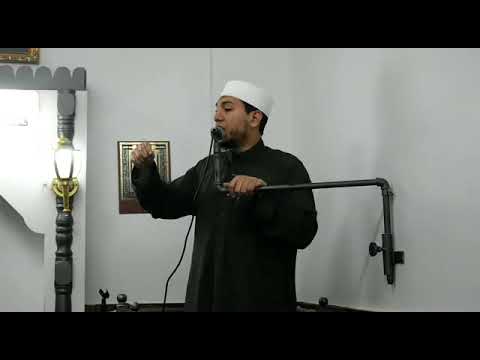 ومن يتهيب صعود الجبال يعش أبد الدهر بين الحفر