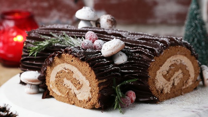 Yule Log Cake (Buche de Noel recipe) • Aimee's Pretty Palate