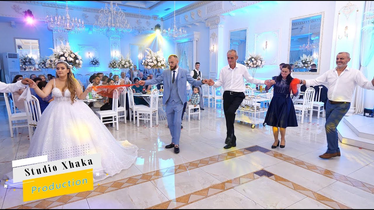 Krushqia nga Gramshi në Valle Super Atmosferë / Dasma Armanda & Sazan // STUDIO XHAKA