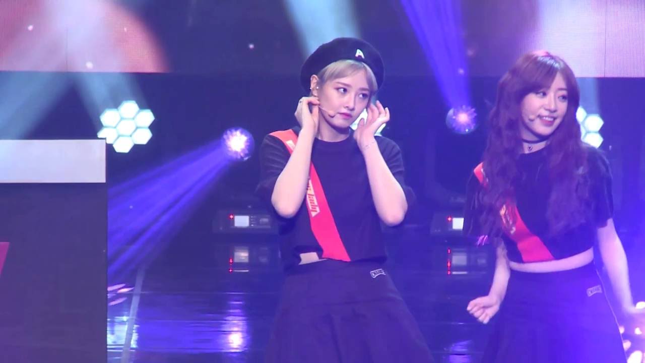 [Fancam] Sonamoo : Newsun - Let's make a movie, A.M.N Showcase @ DMC Festival 2016のサムネイル