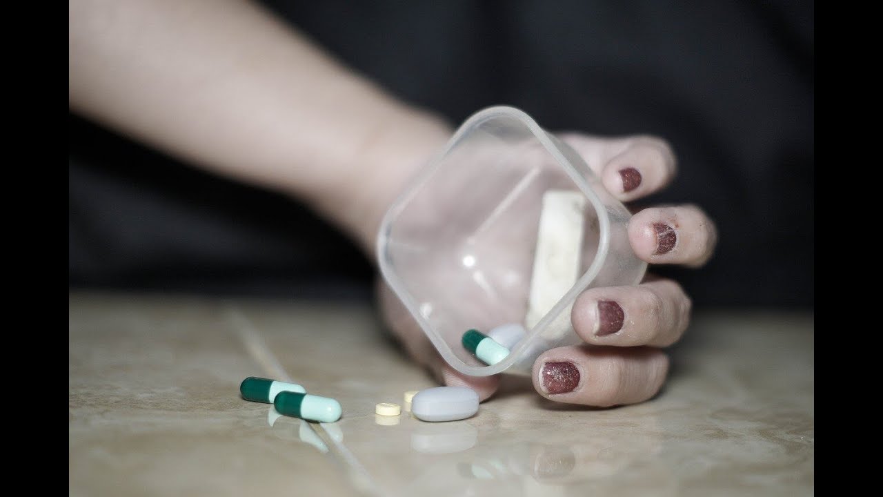 ظاهرة الانتحار بين الشباب ما الأسباب وما دوافع التفكير؟ | طوق نجاة