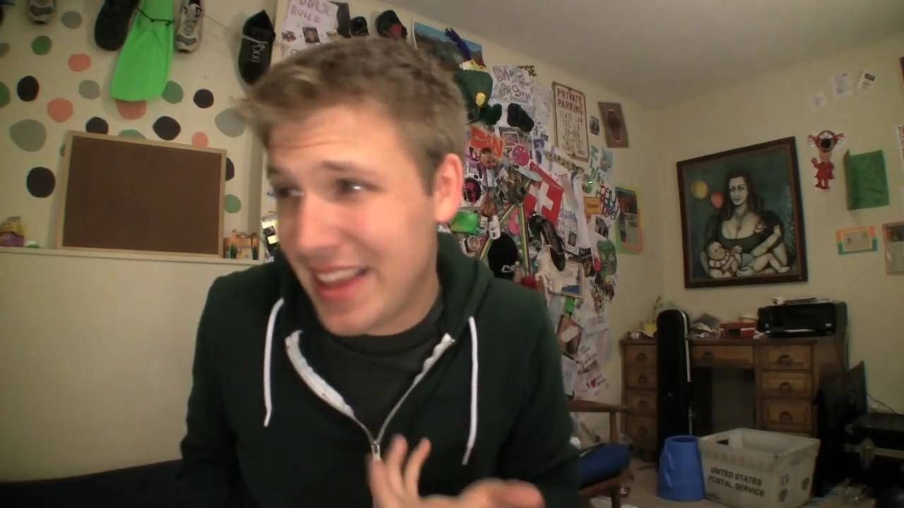 SUPERNATURAL TWITTER FIESTA! - Dan talks about ghosts and other supernatural stuff.