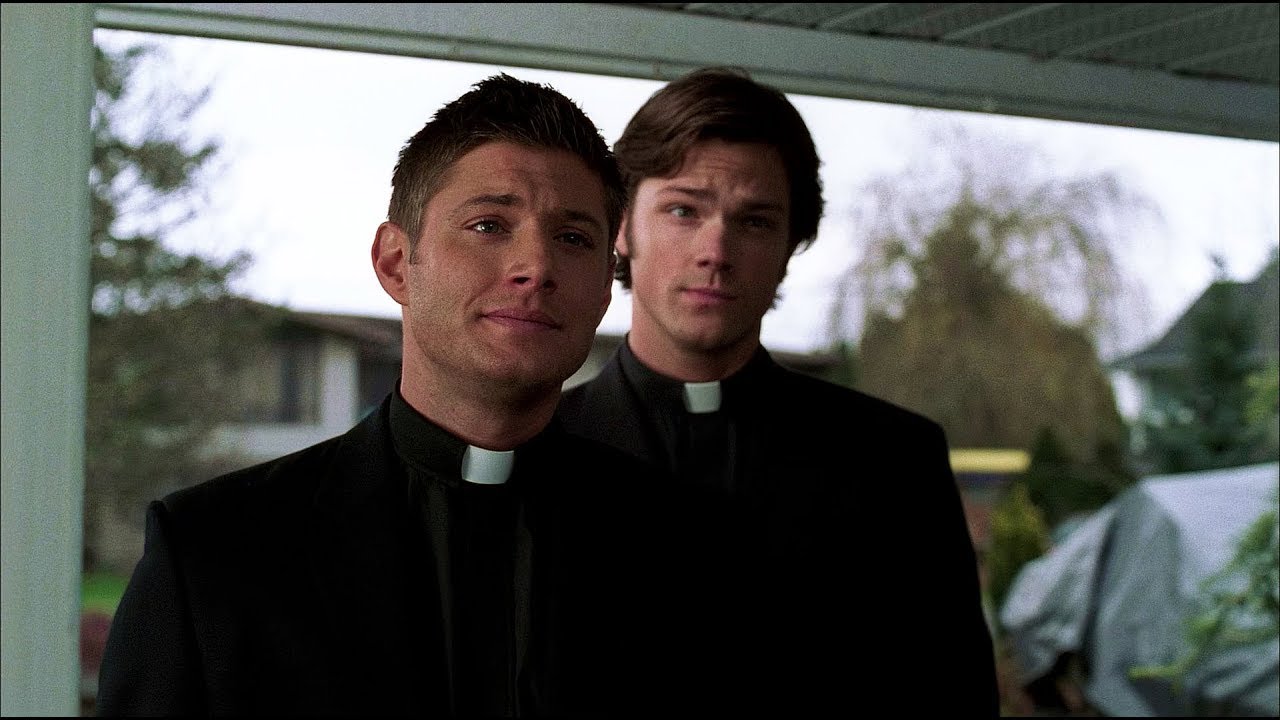 Após a morte da mãe dois irmãos descobriram que o reino do inferno invadiu o planeta terra!