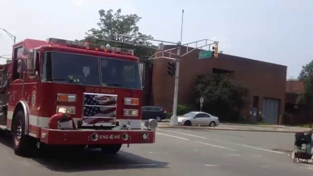 Passaic NJ Fire Department Engine 4 Responding to an alarm off