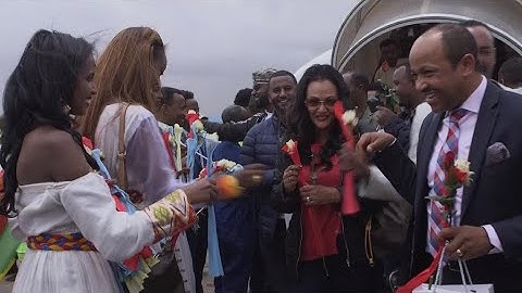 Tears and champagne as commercial flights resume between Ethiopia and Eritrea