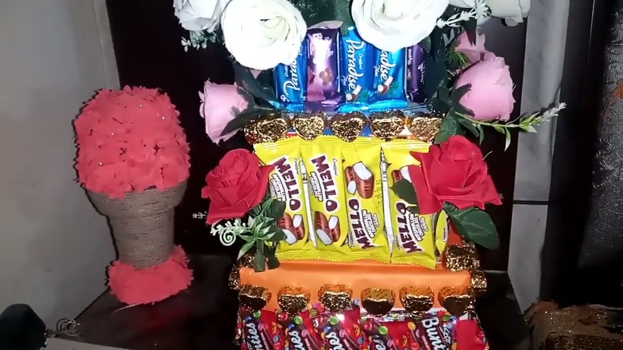 Birthday surprise ideas// Birthday surprise gift box// How to make Candy Cake at home