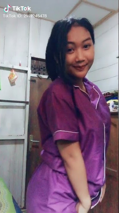 Tik tok goyang hot bikin crott