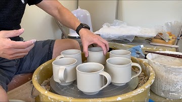 484. The Strategy of Trimming 6 Identical Mugs & Attaching Handles with Hsin-Chuen Lin 林新春 馬克杯組修坯示範