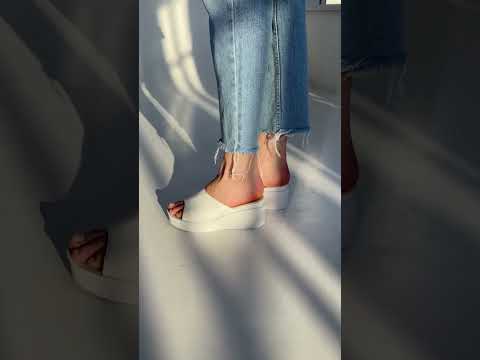 Жіночі шкіряні шльопанці на танкетці Розмірний ряд 36-41, видео 1