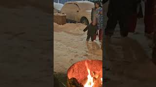 Karsta Karlı Bir Yılbaşı Gecesi