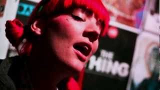 Gabby Young - Neither The Beginning Nor The End | Buzk.nl