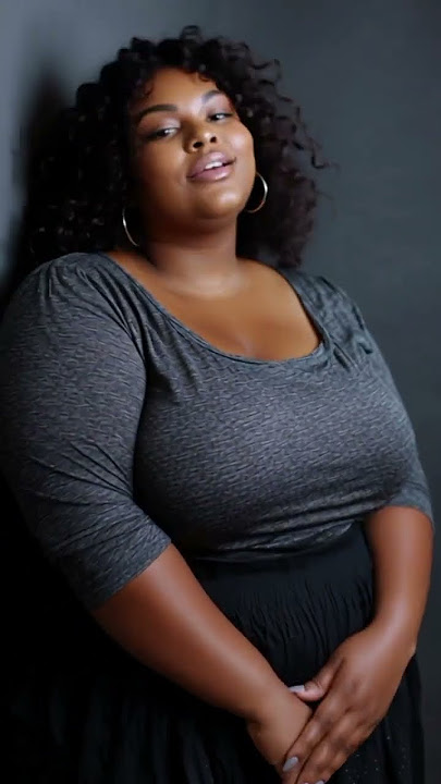 BIG BLACK WOMAN #bbw #ssbbw #fashion #curvyfashion #curvy #curvyshapes #shorts #fashion #italiano