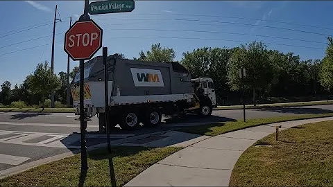 (Ex advanced disposal) WM 107677 Peterbilt 520 heil durapack python