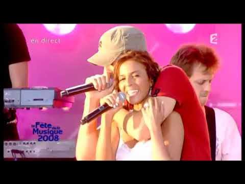 Enrique Iglesias Feat. Nadiya - Tired of Being Sorry (LIVE) Féte de la Musique 2008