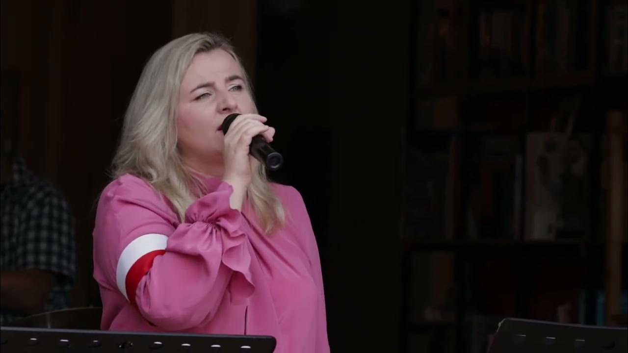 Których Nam Nikt Nie Wynagrodzi Interpretacja Których nam nikt nie wynagrodzi - Joanna Ewa Zaniewicz - YouTube