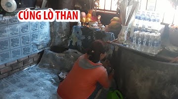 KỲ LẠ | Hàng trăm người xì xụp khấn vái một cái lò than