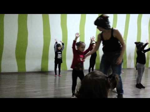 ირმუშკა ბასტი ბუბუს გაკვეთილზე (თბილისი)