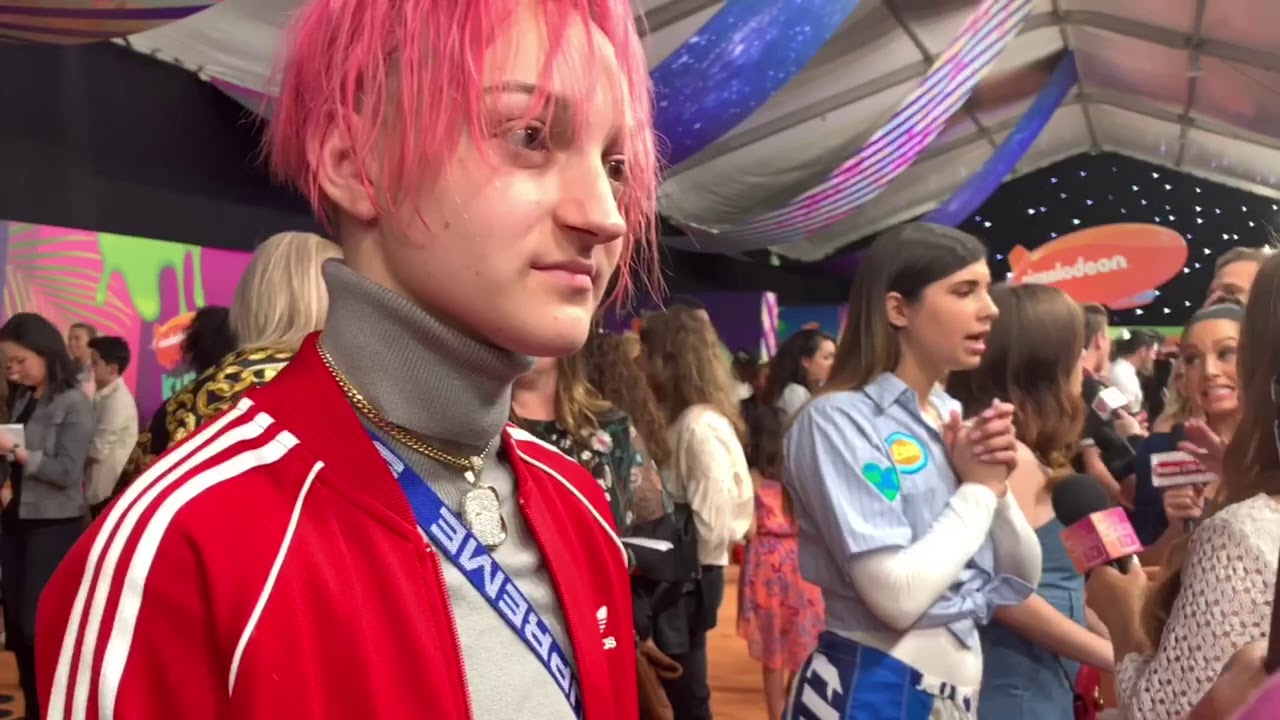 BACKPACK KID’s NEW DANCE STEP From FLOSS to the MONEY DANCE! YouTube