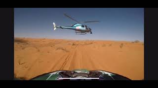 رالي حائل 2020 تصوير من سيارة الكابتن صالح السيف يظهر سائق الهيلاكبتر المتميز بطيران منخفظ