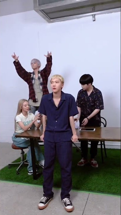 Second by Hyoyeon challenge with Ten, Yangyang and Kun !!!