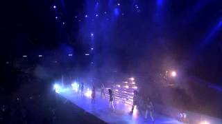 G.E.M.-One Button  DVD2011Get Everybody Moving演唱會~